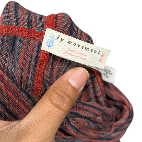 Free People Turtle Neck Movement Long Sleeve Top / Size-Medium - Picture 7 of 8